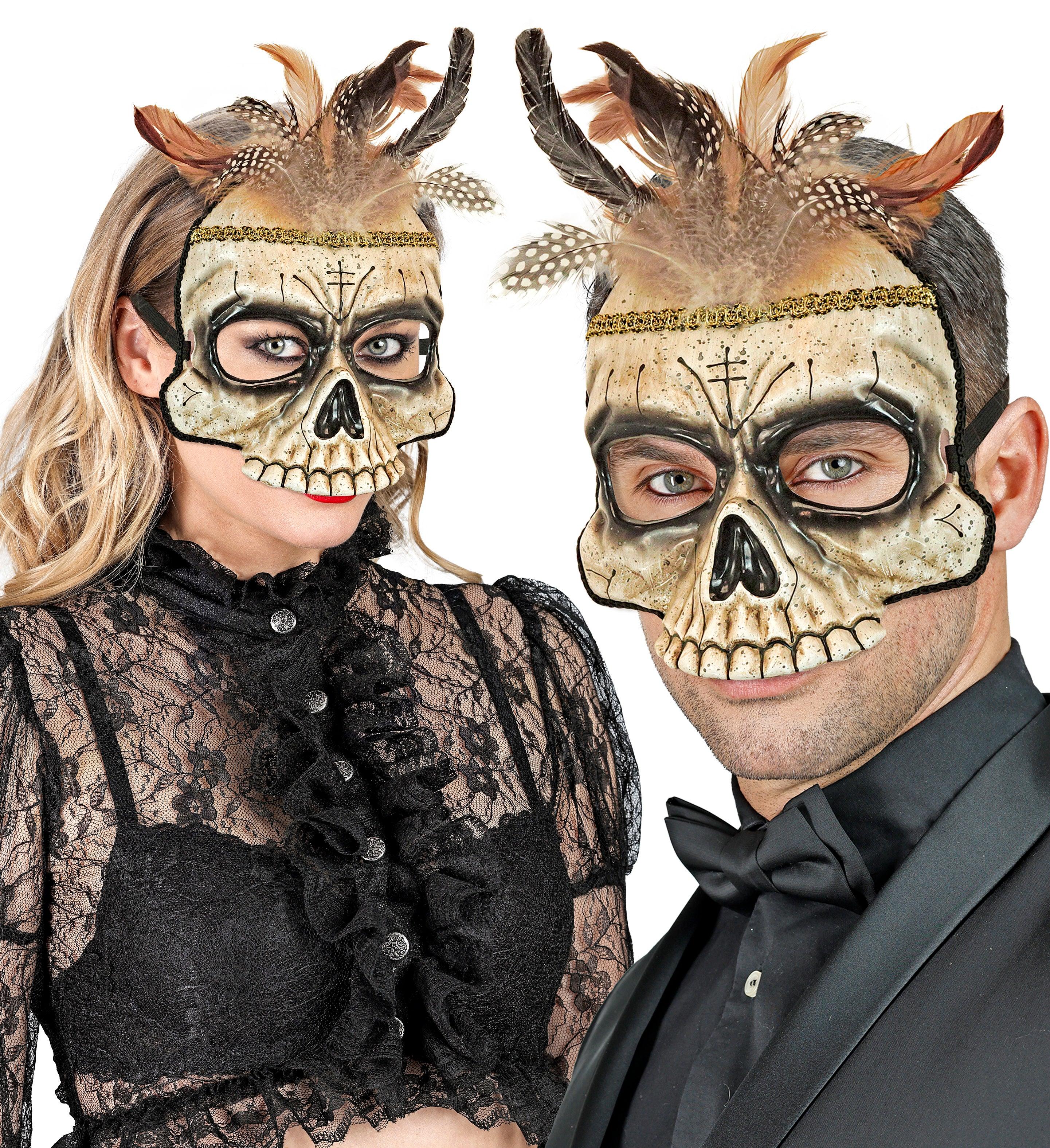 Máscara de Calavera de Chamán Vudú con Plumas - Image 2